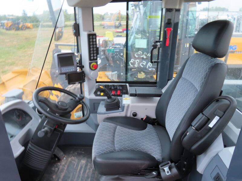 XCMG XC958U Wheel Loader - Image 4
