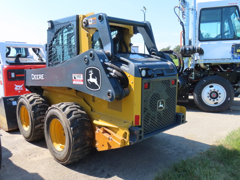 2019 John Deere 324G Skid Steer Loader - Image 8