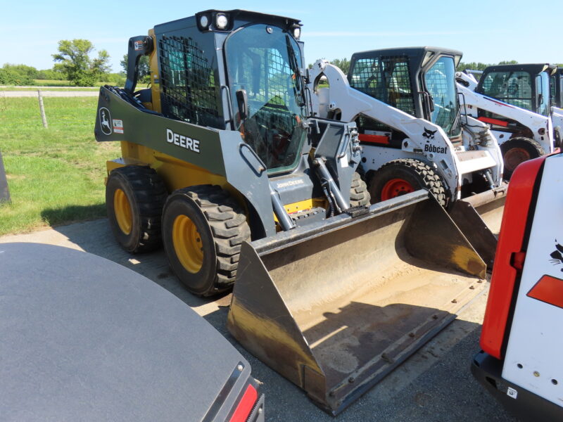 2019 John Deere 324G Skid Steer Loader - Image 2