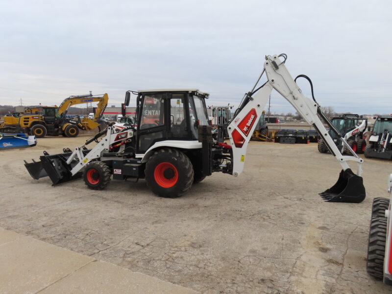 Bobcat B760 Backhoe Loader - Image 5
